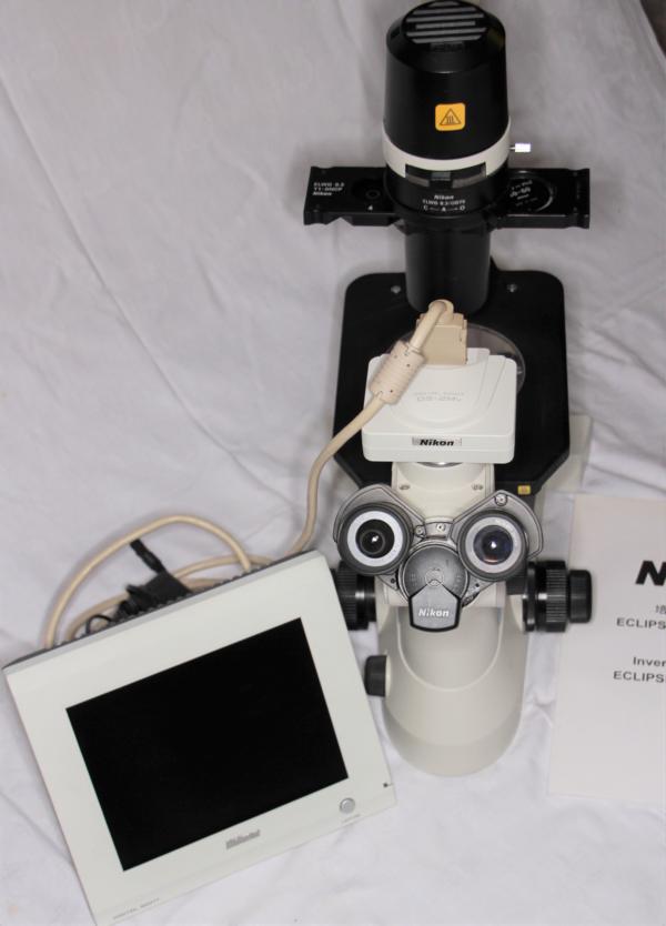 Nikon Eclipse TS100 inverses Mikroskop mit Phasenkontrast, Kamera und